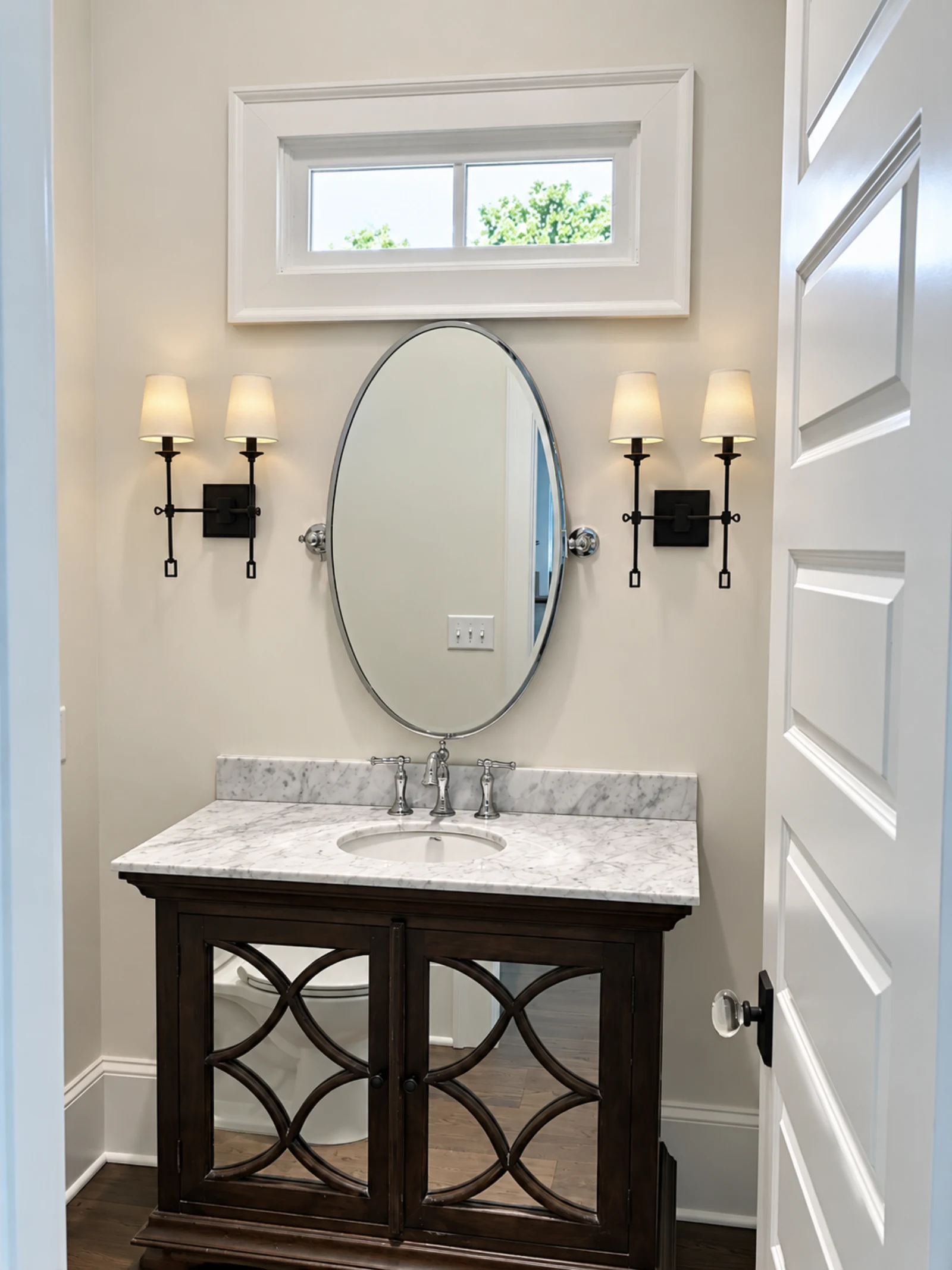Brookhaven Walk interiors in Brookhaven, GA, photograph 6