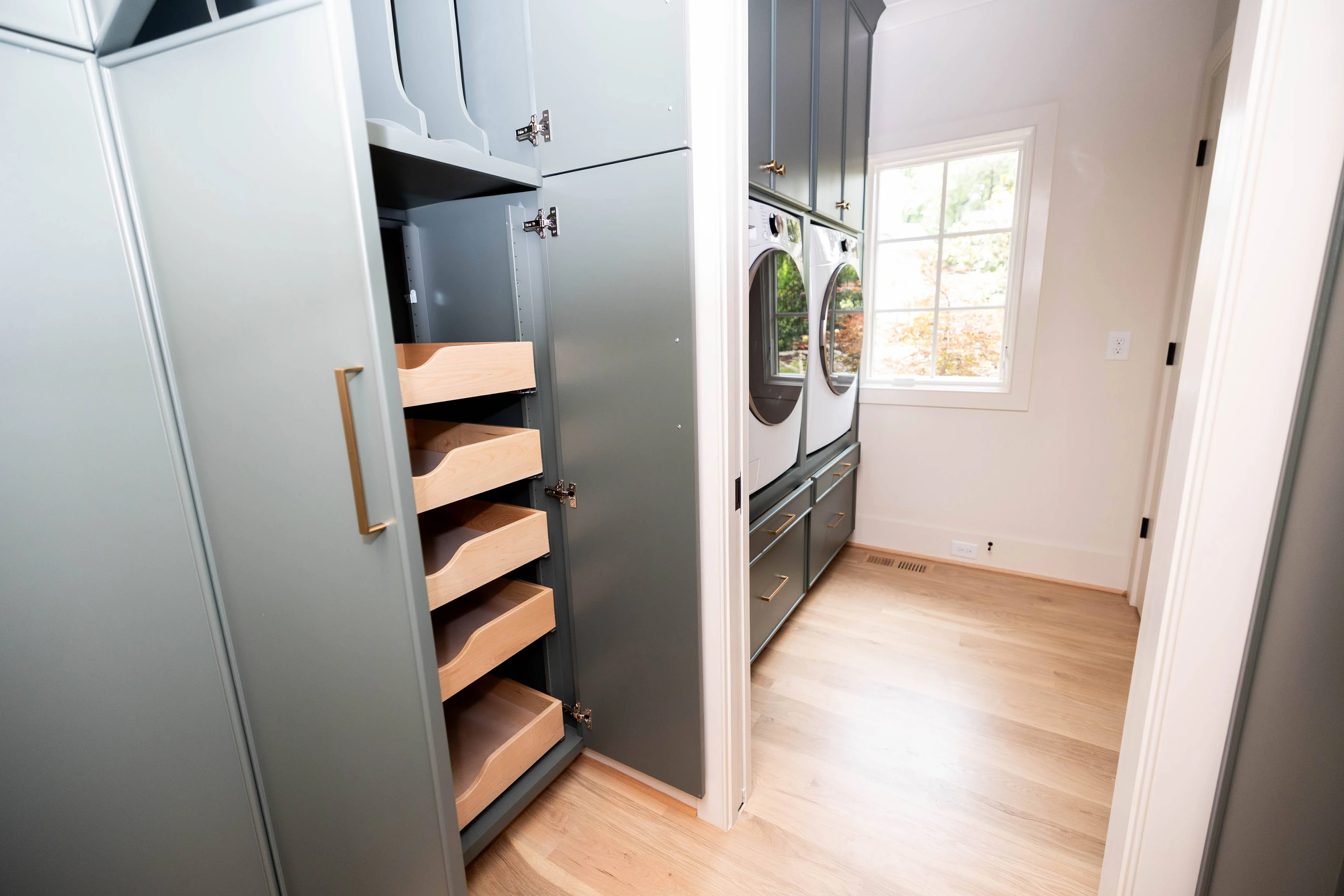 Warren Court, kitchen